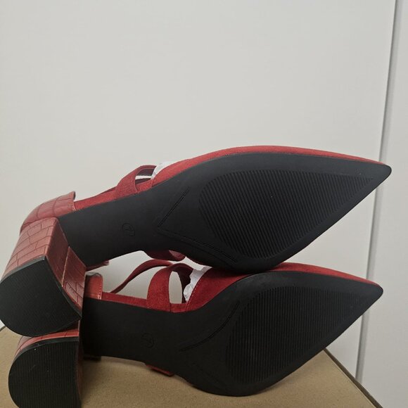 Red strappy heel size 7 - Picture 5 of 5